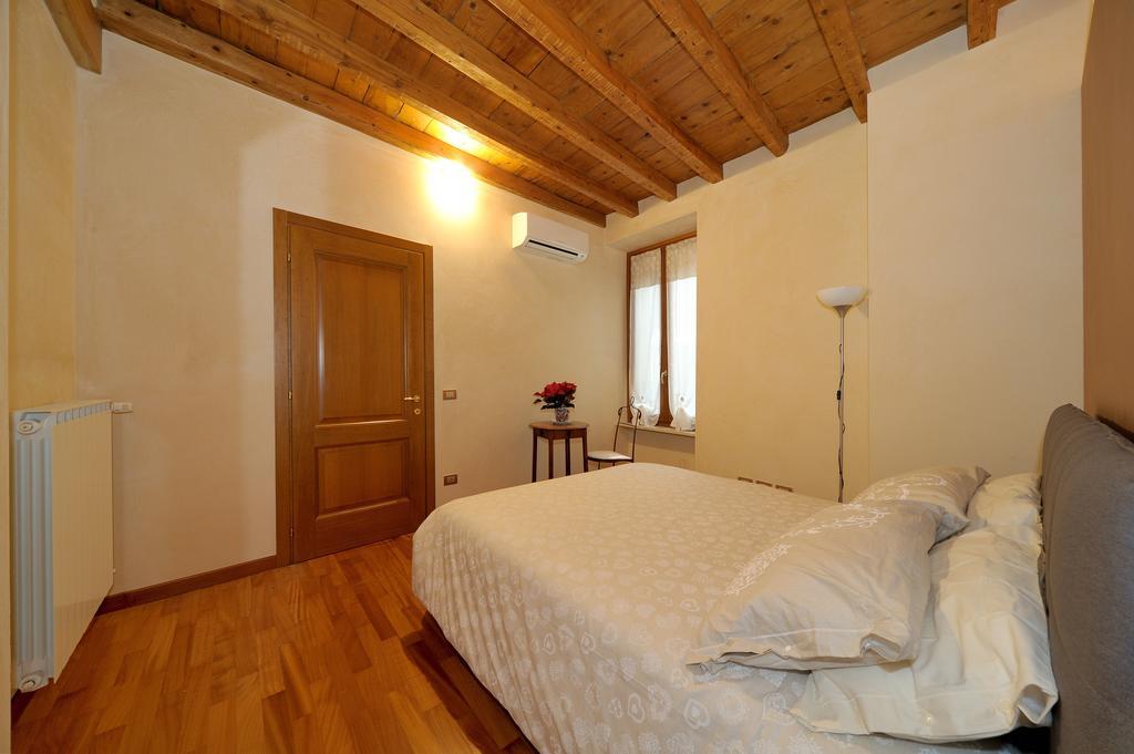 Appartement Antico Palazzo Signorile à Salò Extérieur photo